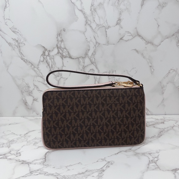 Michael Kors JST Large Top Zip Wristlet - Picture 4 of 8